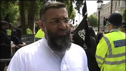 Muslims protest, scuffle with extremists, anti-war demo News Clip