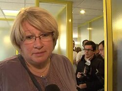 CLEAN: France starts swine flue innoculation for medical staff News Clip