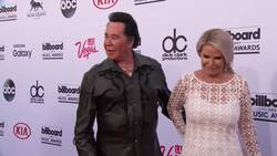 Wayne Newton sued over monkey biting girl visiting his home Instructional Video