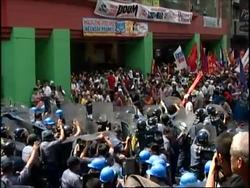 Clashes during anti-Arroyo demo News Clip