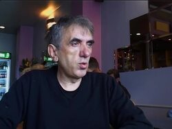 Reax as judge adjourns trial after Karadzic boycotts; mayor News Clip