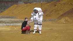 CLEAN : Astronaut tests spacesuit in first Mars simulation mission News Clip