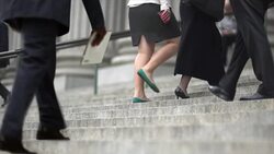 HD - Cinemagraph NYC Court House Stairs with White Collar On the Go Stock Footage