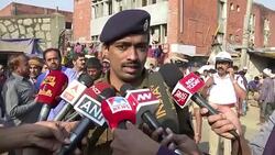 VOICED : Cinco muertos en incendio de un restaurante de India News Clip