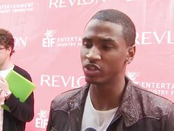 Trey Songz at the 13th Annual EIF Revlon Run/Walk For Women at New York NY. (Footage by WireImage Video/GettyImages) Stock Footage