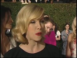 Marisa Tomei, Jewel,and others on awards red carpet Instructional Video