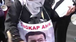 CLEAN : Indonesian Muslims protest against Christian governor News Clip