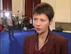 Comments at close of NATO summit; family photo; analyst News Clip