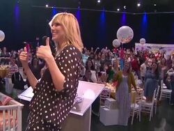 Heidi Klum at the Babies "R" Us Throws A #TrulyScrumptious Operation Shower Event Hosted By Heidi Klum Stock Footage