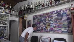 VOICED : James Rodriguez: La obsesion por el futbol News Clip