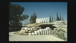 Moshe Safdie: Building uniqueness Instructional Video