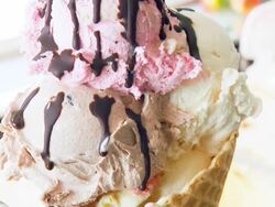 HD: Ice Cream Cone Stock Footage