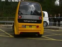 Hydrogen fuel station and cars Stock Footage