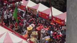 Lunar new year welcomed in Buenos Aires and Sao Paulo Instructional Video