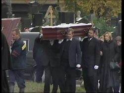 WRAP Funeral for slain Russian journalist Anna Politkovskaya, Merkel, Putin comments News Clip