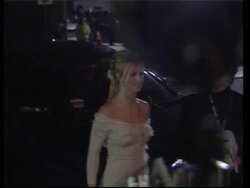 Britney is sued by former manager News Clip