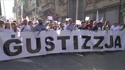 VOICED : Malta busca unidad tras el asesinato de periodista News Clip