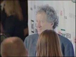 Julia Roberts, Lindsay Lohan and Danny DeVito honour George Clooney News Clip