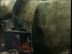 Kashmiri militants provide relief supplies in wake of quake News Clip