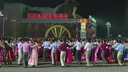 CLEAN : Pyongyang military celebration ends with mass dance News Clip