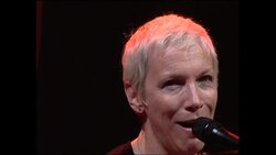 Annie Lennox among entertainers honored by Queen Instructional Video
