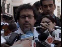 WRAP Update on Pinochet's condition, supporters gather, relatives Instructional Video