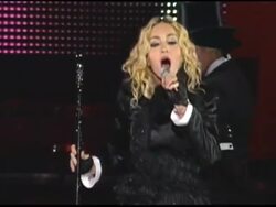 Fans react to Britney Spears and Justin Timberlake appearances News Clip