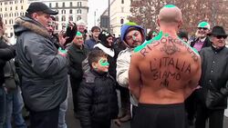 VOICED : El frio no impide las zambullidas de Ano Nuevo News Clip