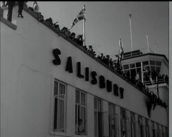 QUEEN MOTHER'S ARRIVAL News Clip