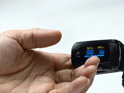 Pulse oximeter Stock Footage