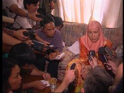 Malaysia - Mahathir accuses Anwar News Clip