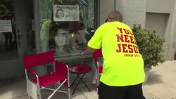 CLEAN : Anti Muslim preachers take to streets near Republican convention News Clip