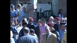 Princess Diana Visits Argentina - Waves to Crowd News Clip