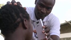 VOICED : Examen de vista con smartphone News Clip