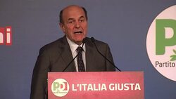 VOICED : Italia naufraga en la duda News Clip