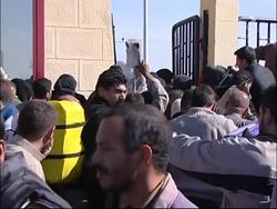 People crossing into Gaza through Palestinian-controlled border News Clip