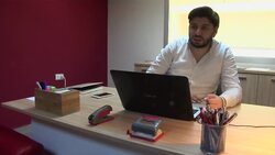 Syrian refugees use app to translate Turkish News Clip