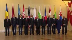 Obama photo-op with central and eastern European leaders Instructional Video