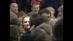 Bill Clinton meeting factory workers News Clip