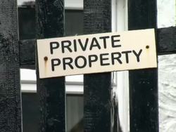 House Belonging to Jimmy Savile Vandalised News Clip