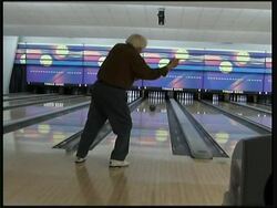 A 105 year old American enjoys bowling News Clip