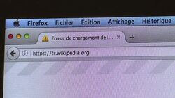 CLEAN : Turkish authorities block access to Wikipedia News Clip