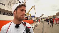 Rescue ship brings 304 migrants into Italian port Instructional Video