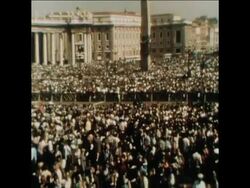 SYND 15 10 78 CONFUSION OVER SMOKE FROM VATICAN CHIMNEY News Clip