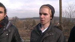 CLEAN : Young Hungarians break volunteering boundaries News Clip