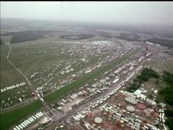 THE DERBY - COLOUR News Clip