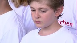 Choir singing in support of Syrian refugees News Clip