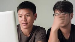 HD DOLLY : Mens discussing about work Stock Footage