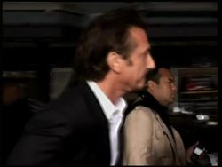 Sean Penn and Robin Wright finalized divorce in California court News Clip