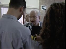 Sharon chairs Israeli cabinet meeting News Clip